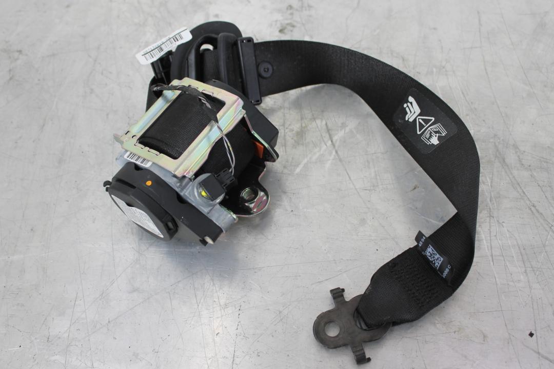 ремень безопасности BMW 5 серия F07/F10/F11 2010, 3.5 л., бензин, седан - фото №1