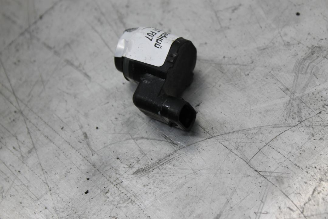 парктроник задний BMW 5 серия F07/F10/F11 2010, 3.5 л., бензин, седан, 9173108 - фото №1