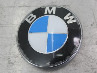 эмблема BMW X5 E53 [рестайлинг] 2004, 3.0 л., дизель, черный, внедорожник 5 дв., 8132375