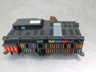 блок предохранителей BMW X5 E53 [рестайлинг] 2004, 3.0 л., дизель, черный, внедорожник 5 дв., 8380409