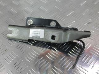 петля капота BMW 5 серия E60/E61 [рестайлинг] 2009, 2.0 л., дизель, темно-синий, универсал, 7008728