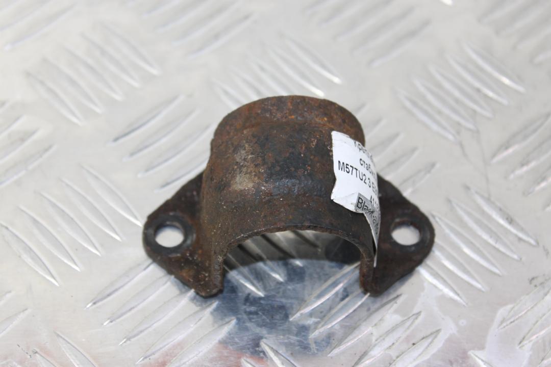 крепление стабилизатора / втулки стабилизатора BMW 3 серия E90/E91/E92/E93 2006, 3.0 л., дизель, серебро, универсал - фото №1