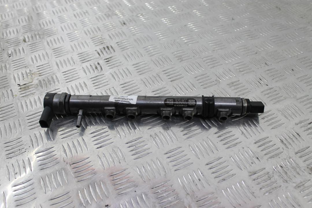 топливная рампа BMW 5 серия F07/F10/F11 F10 2012, 2.0 л., N47 D20 C, дизель, универсал, 7809128 - фото №1