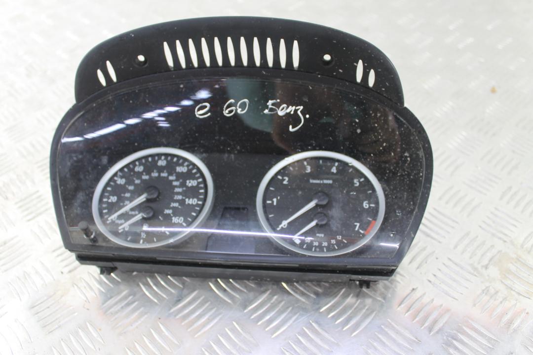щиток приборов (приборная панель) BMW 5 серия E60/E61 2004, 3.0 л., бензин, 6958594 - фото №1
