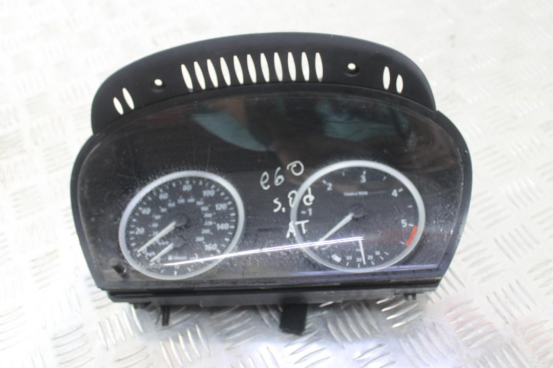 щиток приборов (приборная панель) BMW 5 серия E60/E61 2003, 3.0 л., дизель, 6937619 - фото №1