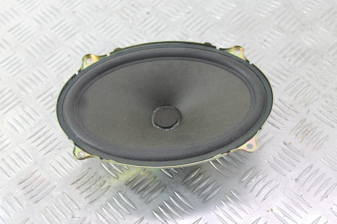 сабвуфер Mini Cooper S 1 поколение 2003, черный, хетчбэк 5 дв., 6801101 - фото №1