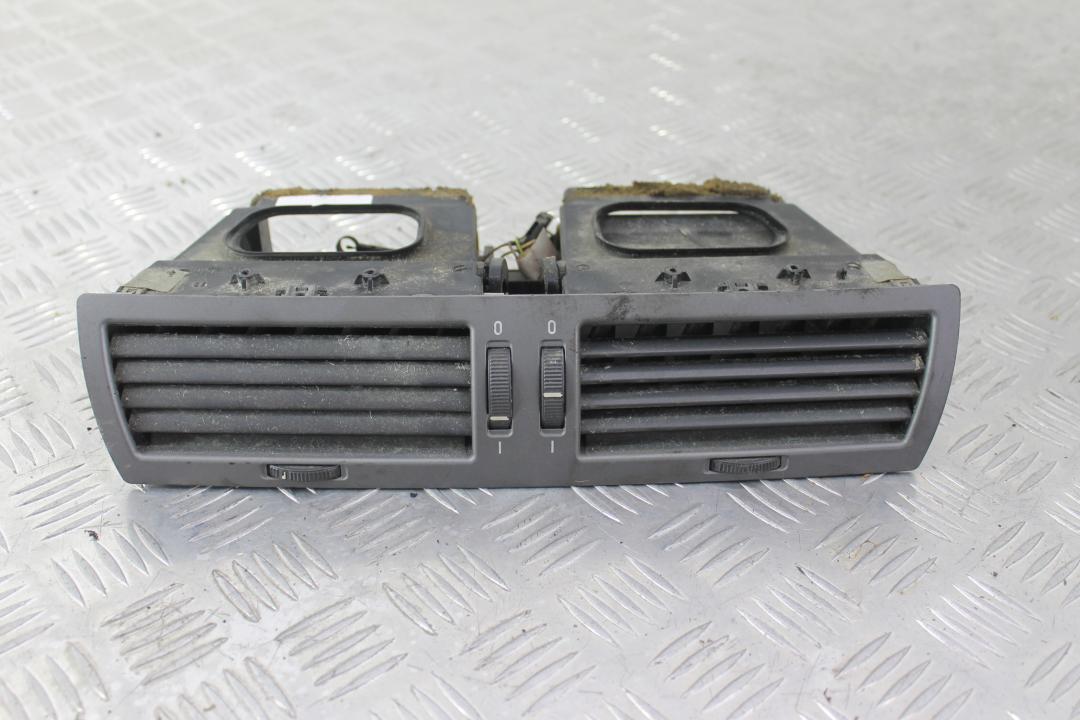 дефлектор обдува салона BMW 7 серия E65/E66/E67 2001, седан, 8223599 - фото №1