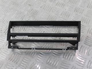 рамка под магнитолу BMW 5 серия E39 [рестайлинг] 2001, 3.0 л., дизель, серебро, универсал, 8247302