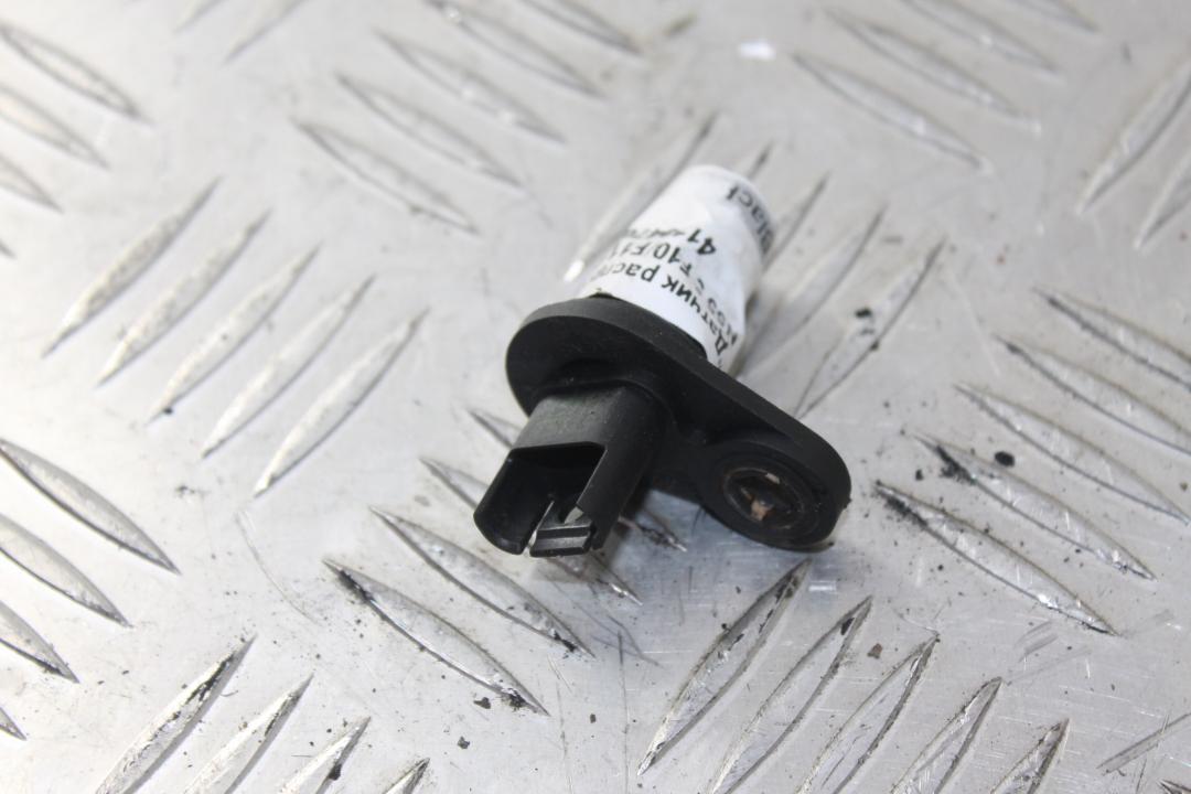 датчик распредвала BMW 5 серия F07/F10/F11 2010, 3.5 л., бензин, седан, 7525014 - фото №1