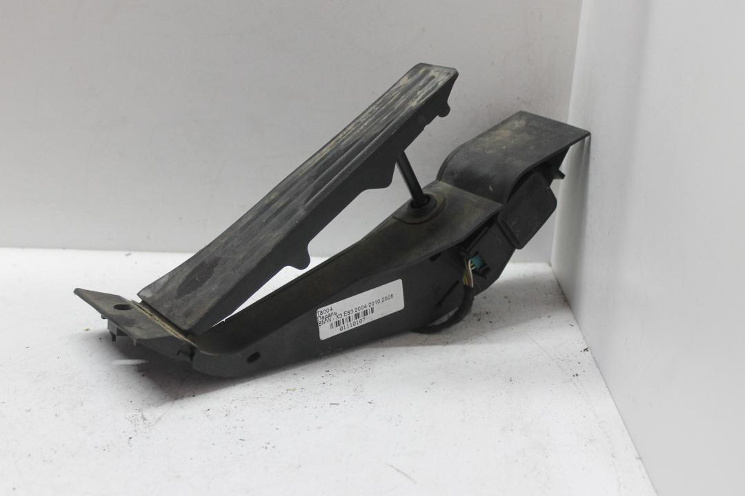 педаль BMW X3 E83 2005, внедорожник 5 дв., 6766930 - фото №1
