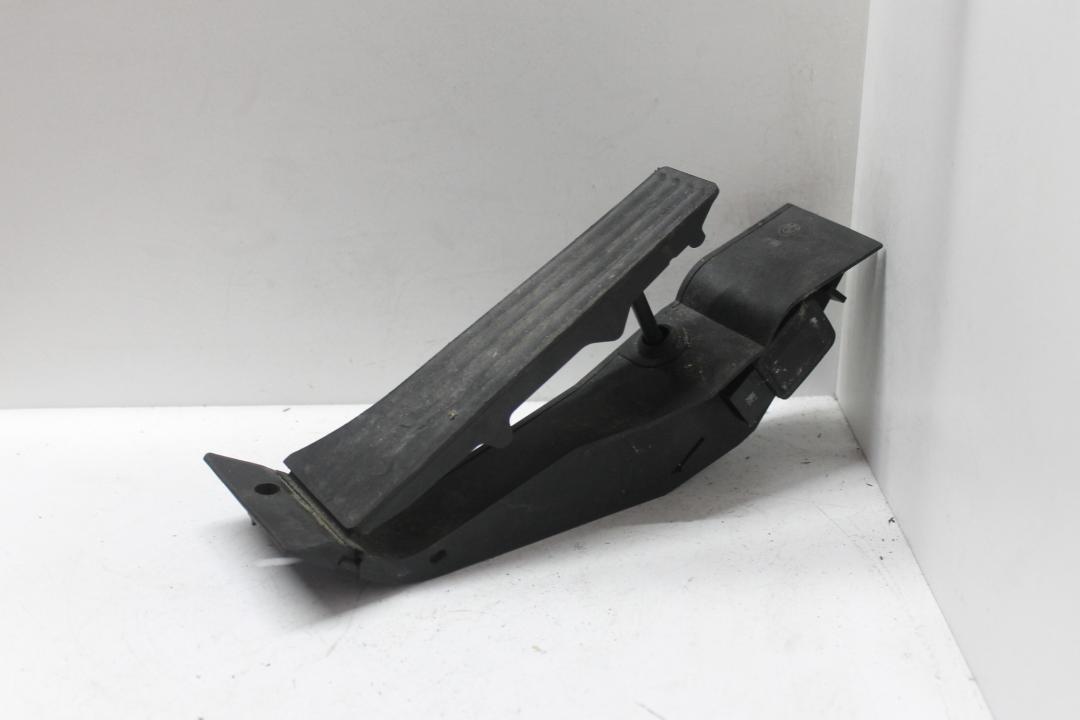 педаль BMW X5 E70 2007, внедорожник 5 дв., 6772645 - фото №1