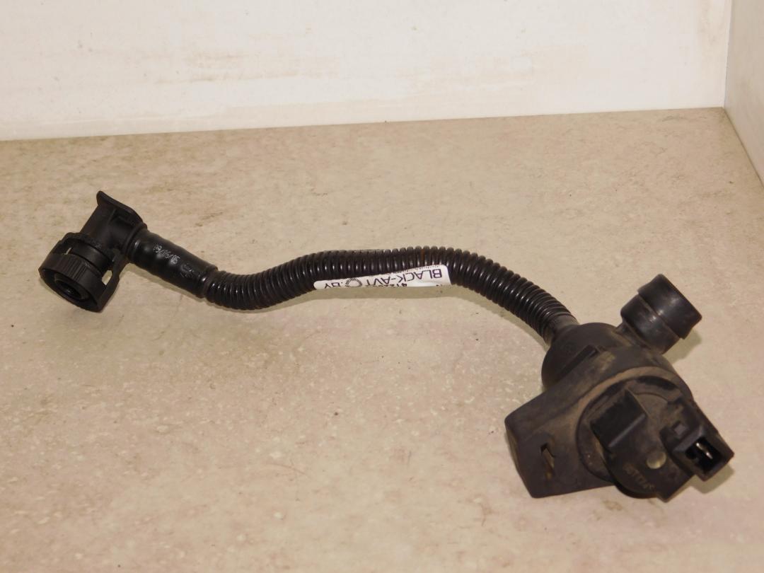 клапан вентиляции топливного бака BMW 3 серия E90/E91/E92/E93 2005, бензин, седан, 7512581 - фото №1