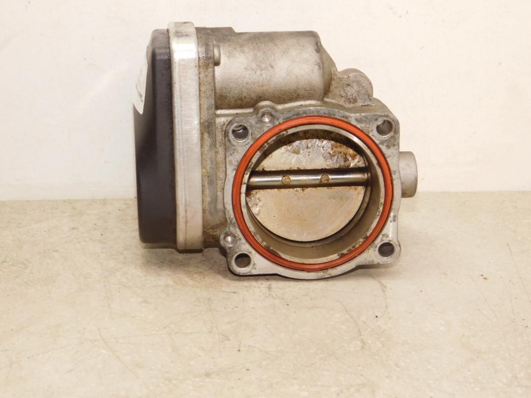 заслонка дроссельная BMW 5 серия E39 2000, бензин, седан, 7502444, 13547502444 - фото №1