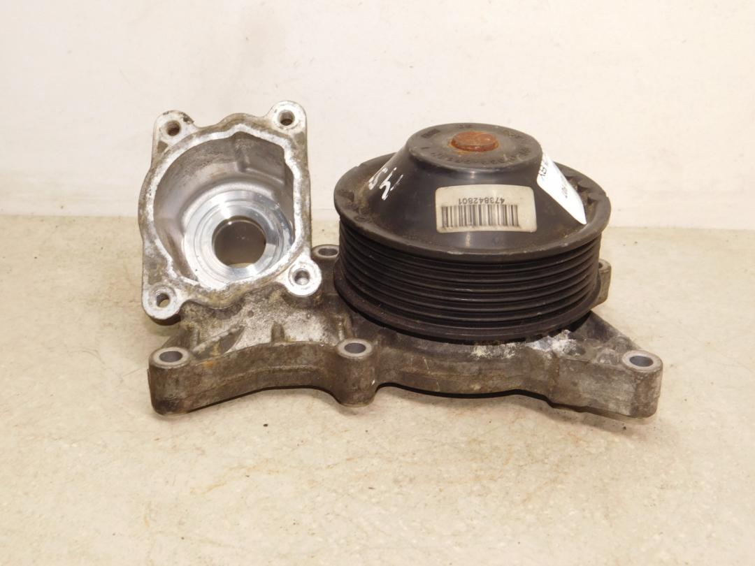 помпа BMW 5 серия F07/F10/F11 F10 2011, 3.0 л., N57 D30 A, дизель, седан, задний привод, 11518516435 - фото №1