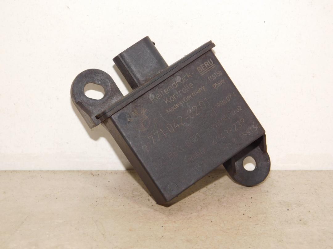 блок контроля давления в шинах BMW 3 серия E90/E91/E92/E93 2007, универсал, 6771042 - фото №1