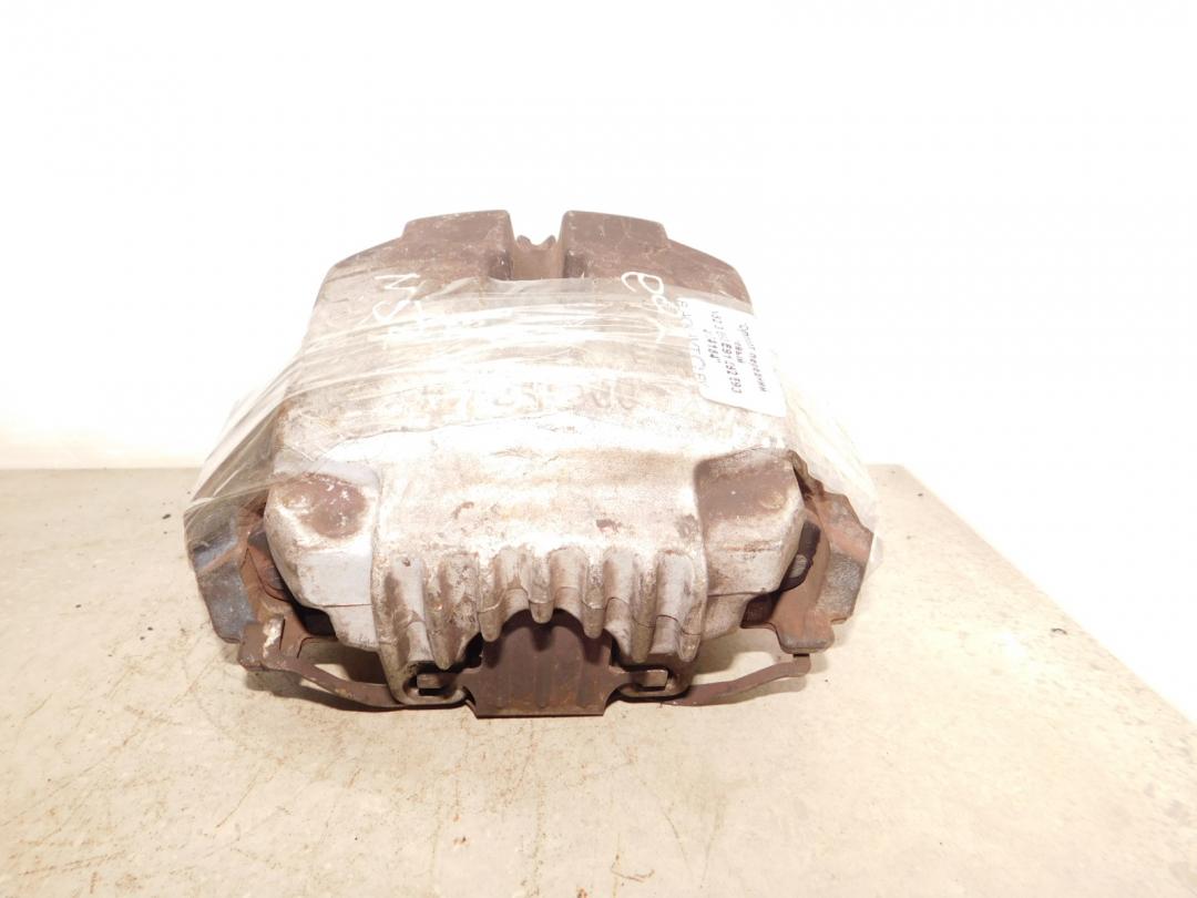 суппорт передний левый BMW 3 серия E90/E91/E92/E93 2007, 3.0 л., бензин - фото №1