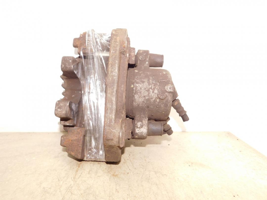 суппорт передний левый BMW 3 серия E90/E91/E92/E93 2007, 2.0 л., дизель - фото №1