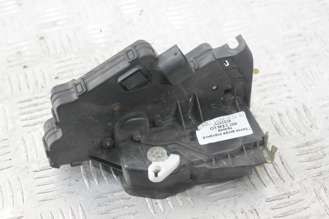 замок двери передней правой BMW 3 серия E46 2002, 3.0 л., дизель, черный, универсал, 7011244 - фото №1