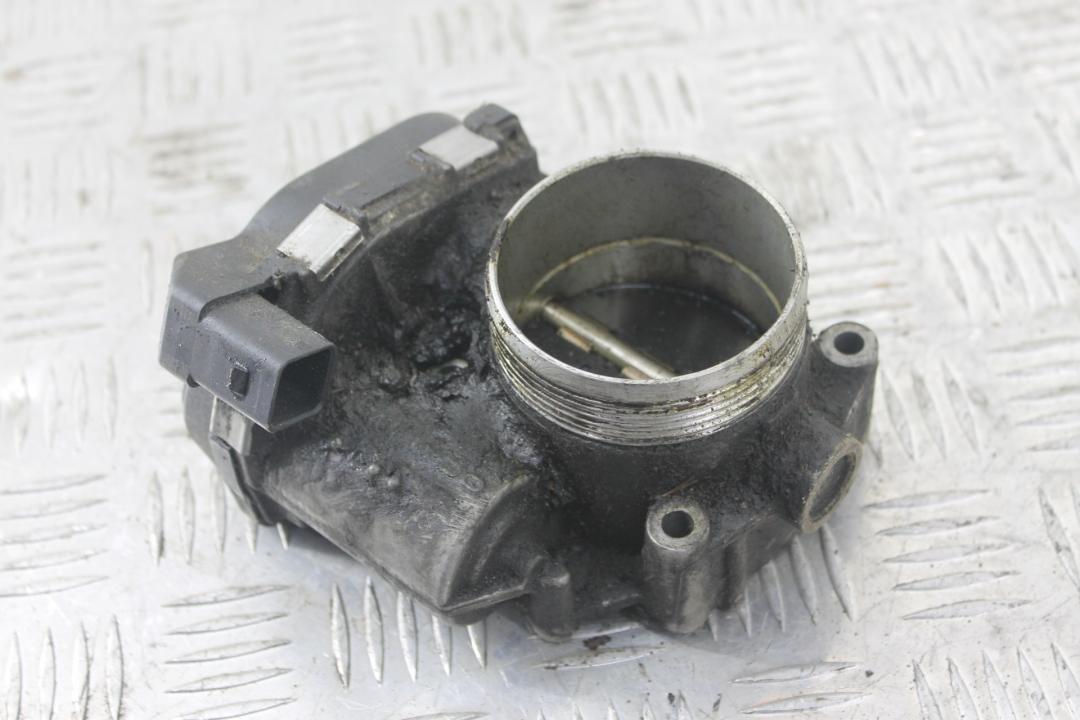 заслонка дроссельная BMW 7 серия F01/F02 2009, 4.4 л., бензин, черный, седан, 7555944 - фото №1