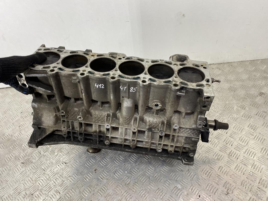 блок цилиндров BMW 3 серия E46 2003, 2.2 л., бензин, седан, 7502916 - фото №1