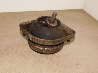 подушка крепления двигателя BMW 7 серия E38 [рестайлинг] 2000, 4.4 л., бензин, седан, 1092824