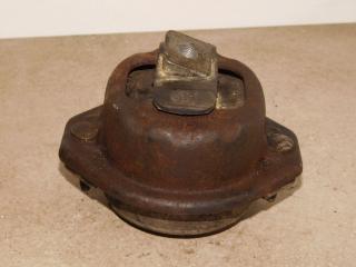 подушка крепления двигателя BMW 7 серия E65/E66/E67 2001, 4.4 л., бензин, седан, 6754614