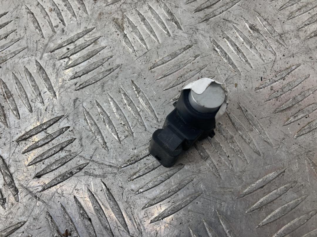 парктроник задний BMW 3 серия E90/E91/E92/E93 2007, 2.0 л., дизель, серебро, купе - фото №1