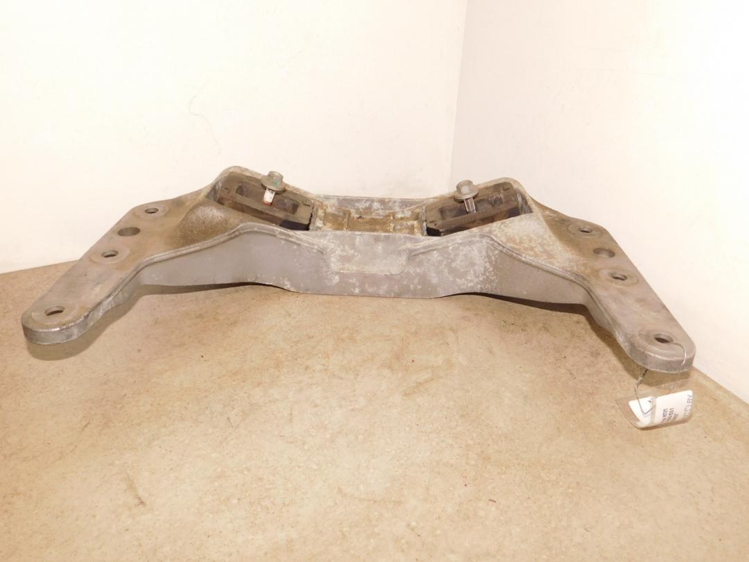 кронштейн КПП BMW M5 E60/E61 E60 2008, 5.0 л., S85 B50 A, бензин, седан, 22312282027, 2282027 - фото №1