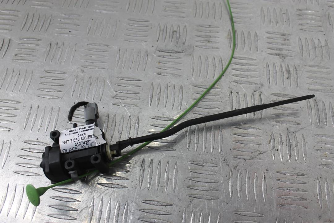 активатор замка крышки топливного бака BMW 3 серия E90/E91/E92/E93 2007, 2.0 л., дизель, серебро, купе, 6985880 - фото №1