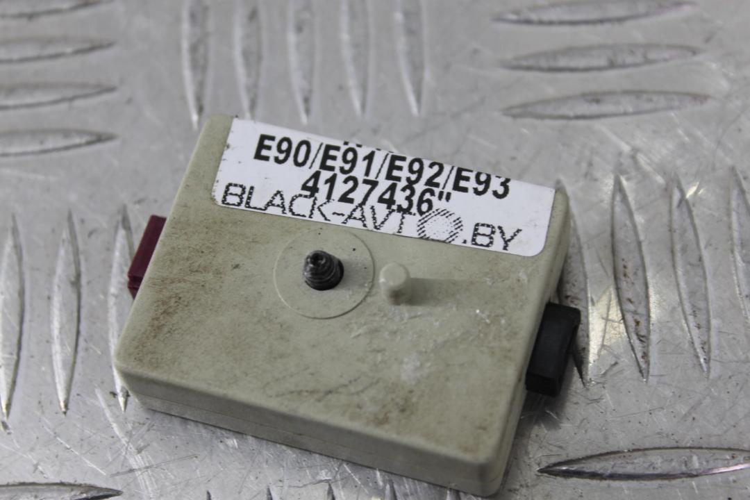 усилитель антенны BMW 3 серия E90/E91/E92/E93 2007, 2.0 л., дизель, серебро, купе, 9110621 - фото №1