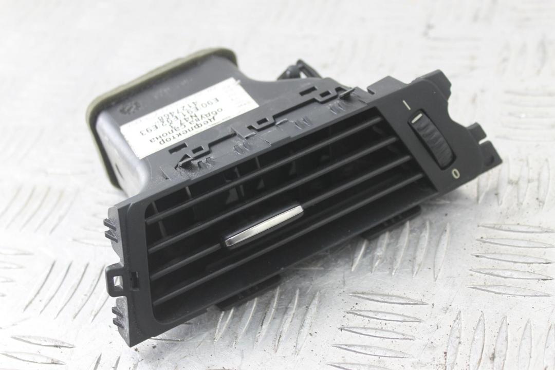 дефлектор обдува салона BMW 3 серия E90/E91/E92/E93 2007, 2.0 л., дизель, серебро, купе - фото №1