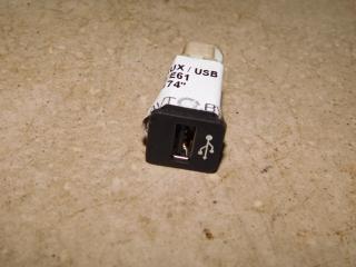разъем AUX / USB BMW 5 серия E60/E61 2006, седан, 9237656