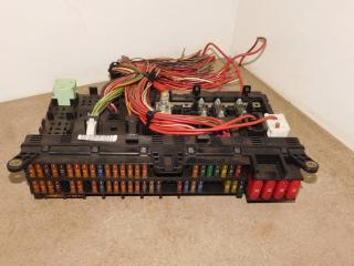 блок предохранителей BMW X5 E53 [рестайлинг] 2004, внедорожник 5 дв.