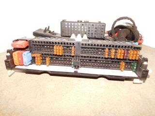 блок предохранителей BMW X3 E83 2005, внедорожник 5 дв., 8364542