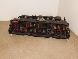 блок предохранителей BMW 3 серия E46 2002, седан, 8364542