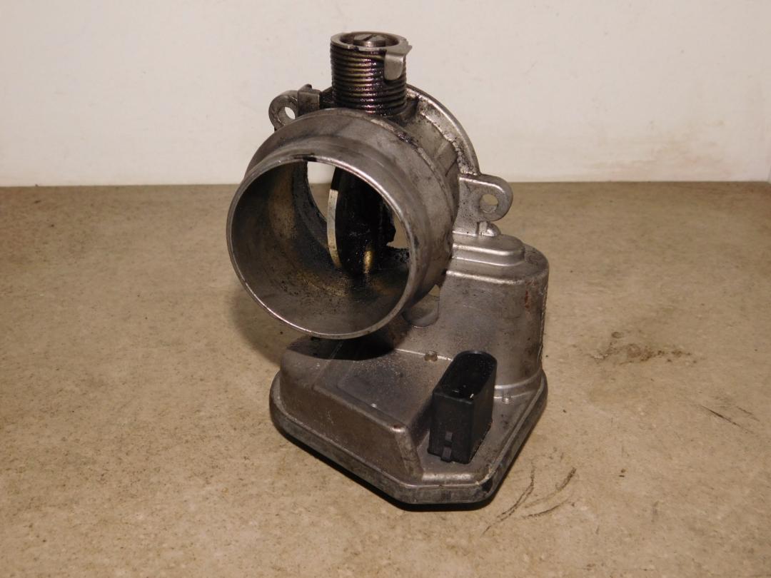 заслонка дроссельная BMW 5 серия E60/E61 2007, 2.0 л., дизель, седан, 7804373 - фото №1