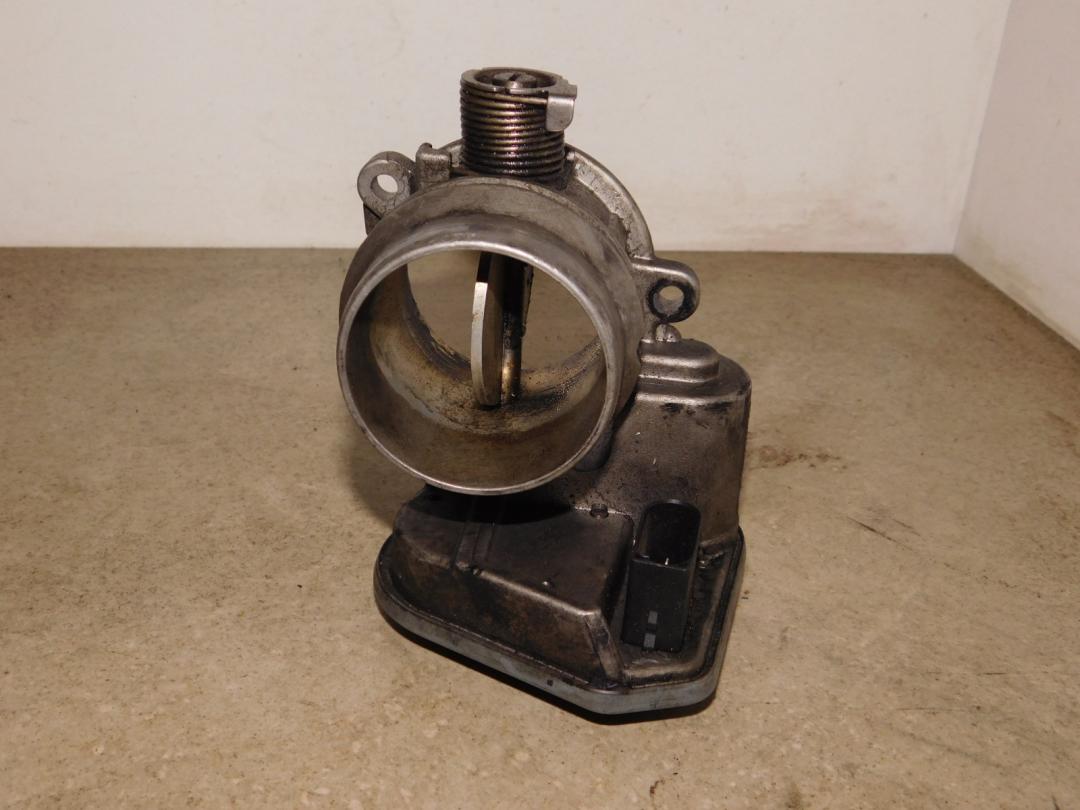 заслонка дроссельная BMW 5 серия E60/E61 2007, 2.0 л., дизель, седан, 7804373 - фото №1