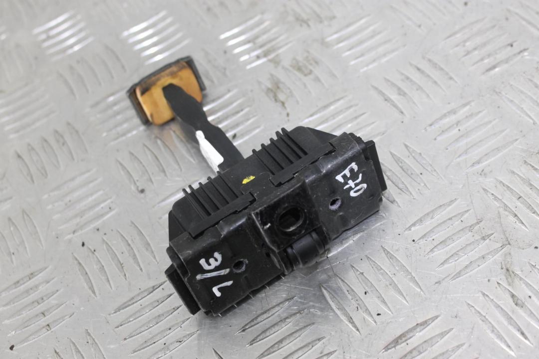 ограничитель открывания двери BMW X5 E70 2007, 3.0 л., M57 D30 (306D3), дизель, правый руль, 51227141033 - фото №1