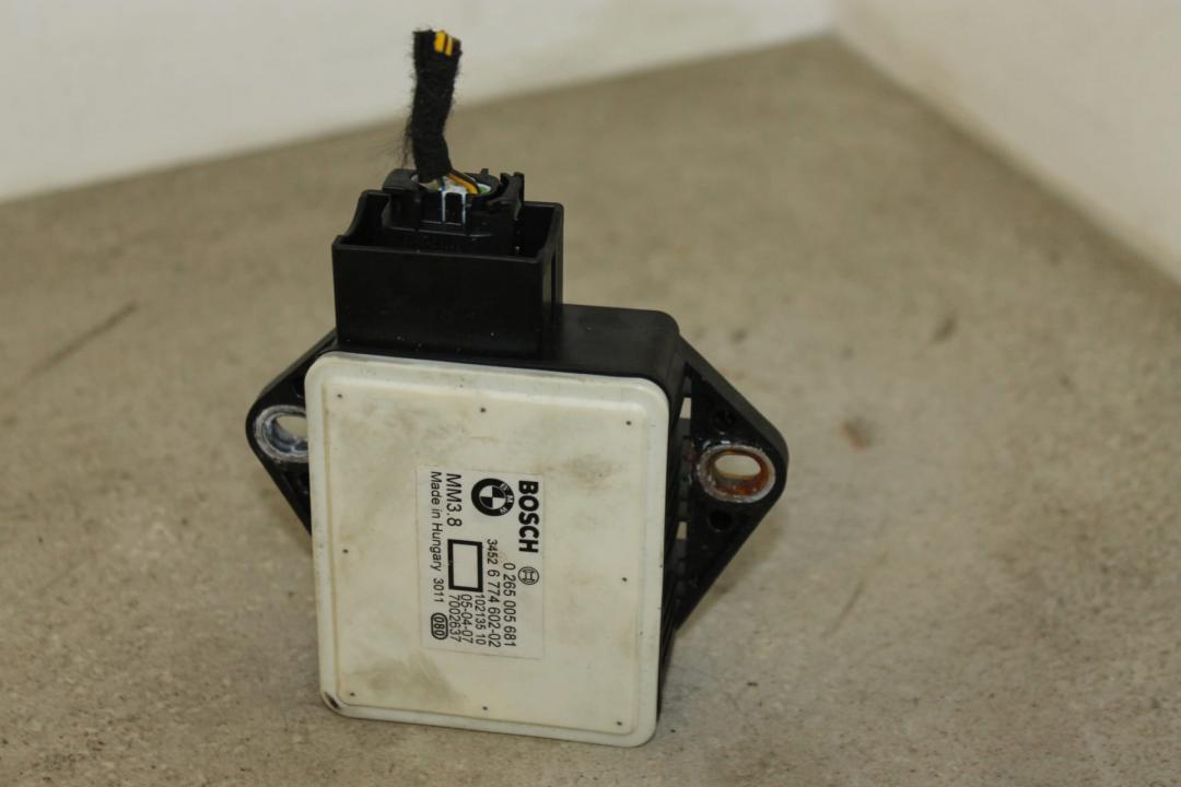 датчик ускорения BMW X5 E70 2007, 3.0 л., M57 D30 (306D3), дизель, правый руль, 34526774602, 6774602 - фото №1