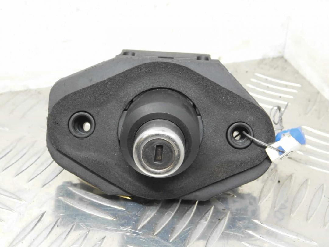 Личинка замка крышки багажника BMW 7 серия F01/F02 2011, 4.4 л., бензин, седан, 7194181 - фото №1