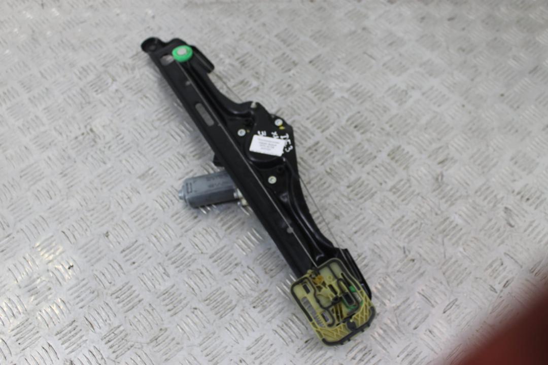 стеклоподъемник задний правый BMW X4 F26 2016, 3.0 л., N57 D30 A, дизель, АКПП, alpinweiß iii (300), внедорожник 5 дв., полный привод, 51357335602 - фото №1