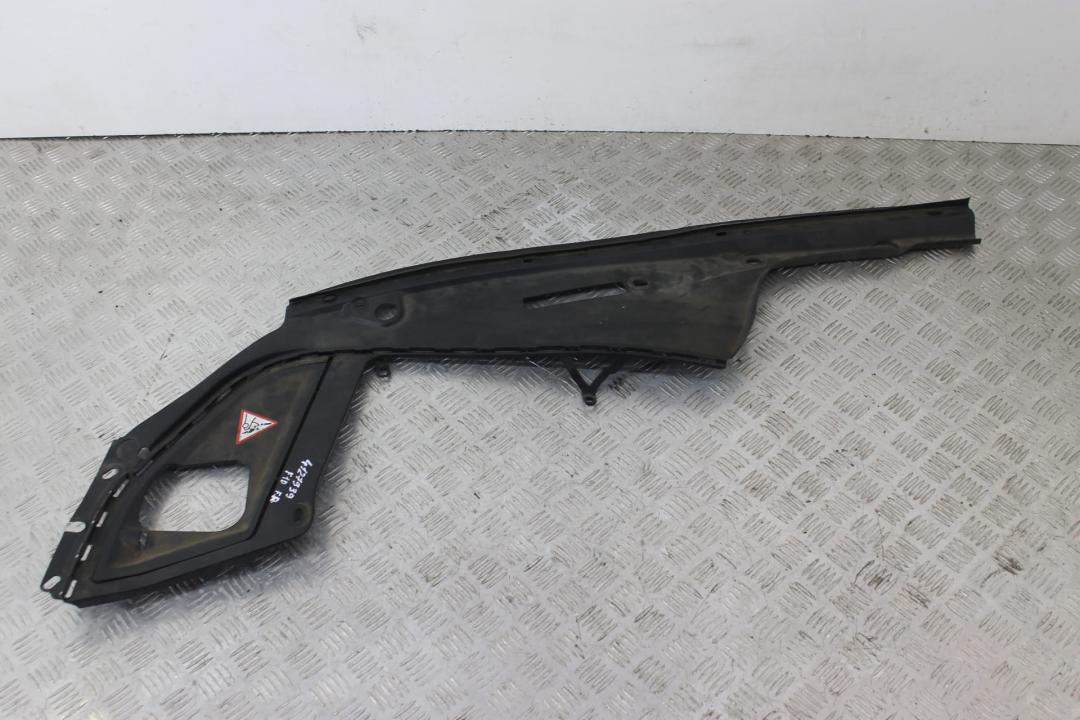 пластик BMW 5 серия F07/F10/F11 F10 2011, 3.0 л., N57 D30 A, дизель, седан, задний привод, 7019804, 51767019804 - фото №1