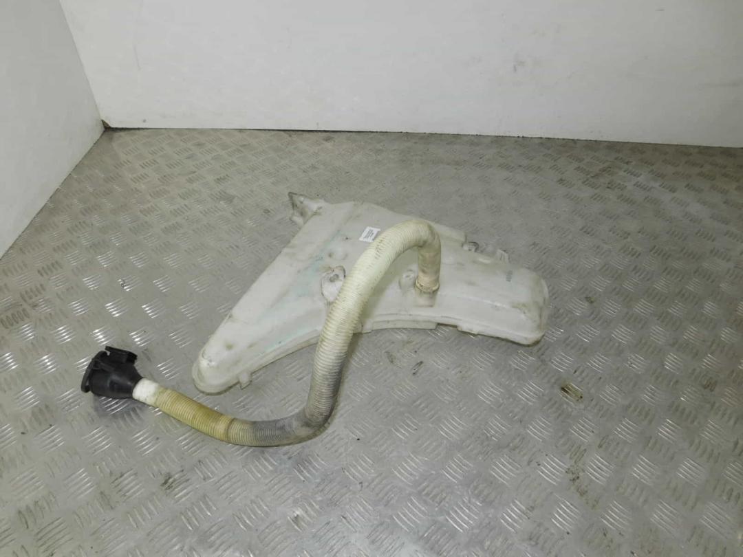 бачок омывателя BMW 3 серия E90/E91/E92/E93 2007, купе, 7157146 - фото №1