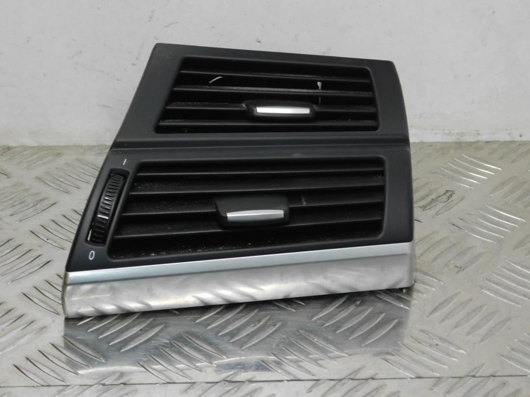 дефлектор обдува салона BMW X5 E70 2008, 3.0 л., M57 D30 (306D3), дизель, правый руль, 64227161804, 7161804 - фото №1