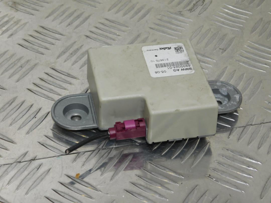 антенна BMW X5 E70 2008, 3.0 л., M57 D30 (306D3), дизель, правый руль, 6935024, 65206935024 - фото №1