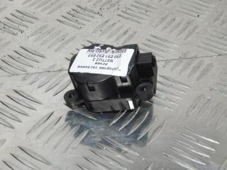 моторчик заслонки печки BMW 3 серия E90/E91/E92/E93 2006, 3.0 л., M57 D30 (306D3), дизель, МКПП, sparkling graphite (a22), универсал, правый руль, 64119339246