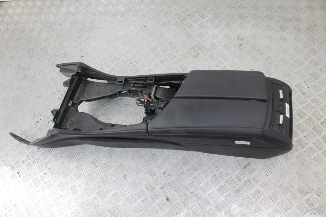 подлокотник BMW 5 серия F07/F10/F11 F10 2011, 3.0 л., N57 D30 A, дизель, седан, задний привод, 51169288907 - фото №1