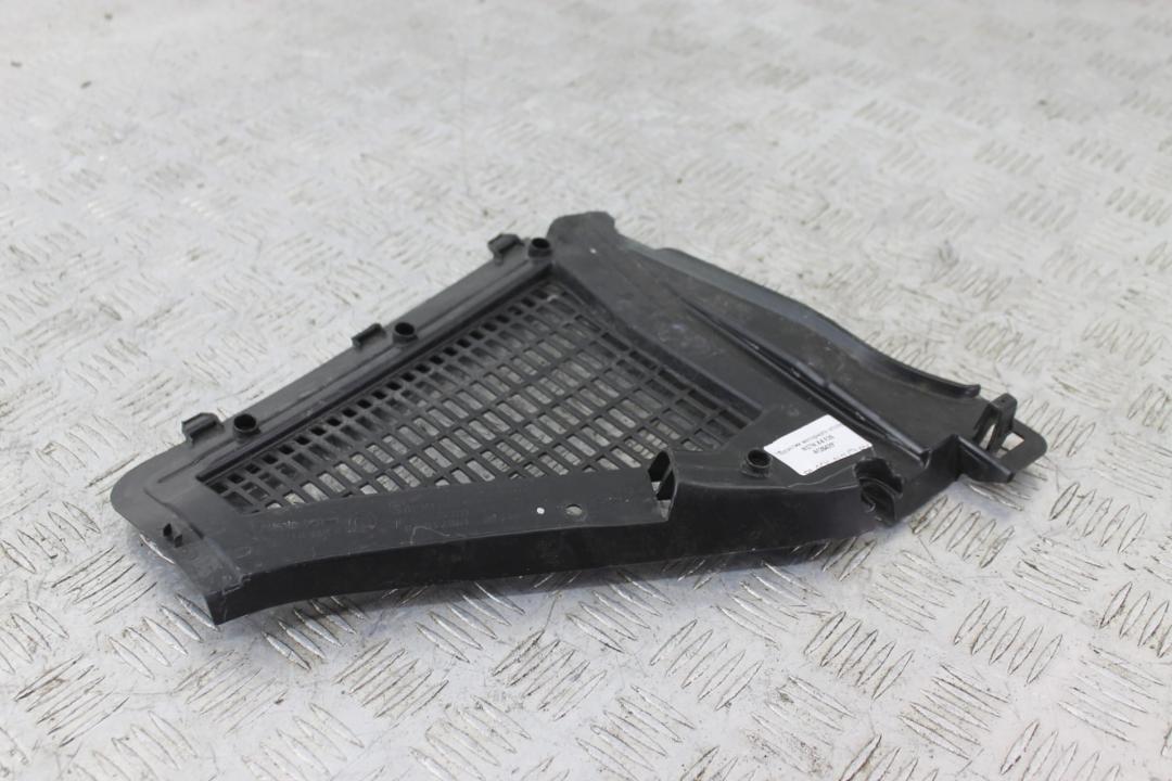 пластик BMW X4 F26 2016, 3.0 л., N57 D30 A, дизель, АКПП, alpinweiß iii (300), внедорожник 5 дв., полный привод, 64319184005, 9184005 - фото №1