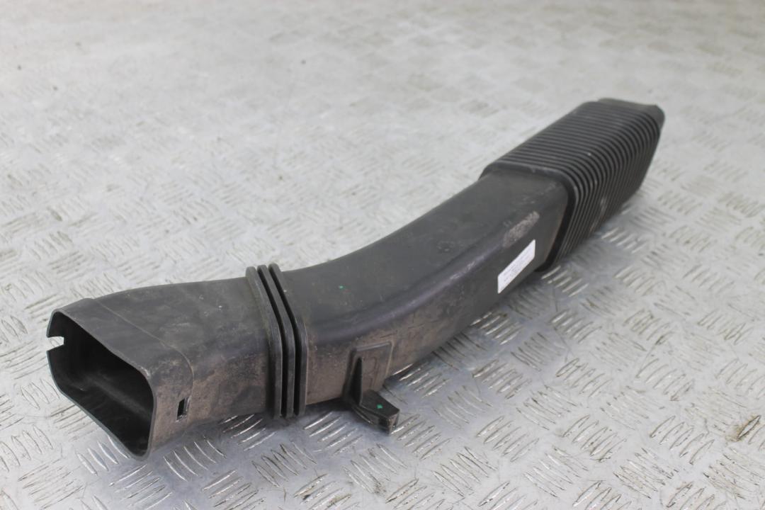 патрубок воздушного фильтра BMW 5 серия F07/F10/F11 F10 2011, 3.0 л., N57 D30 A, дизель, седан, задний привод, 13717811597, 7811597 - фото №1