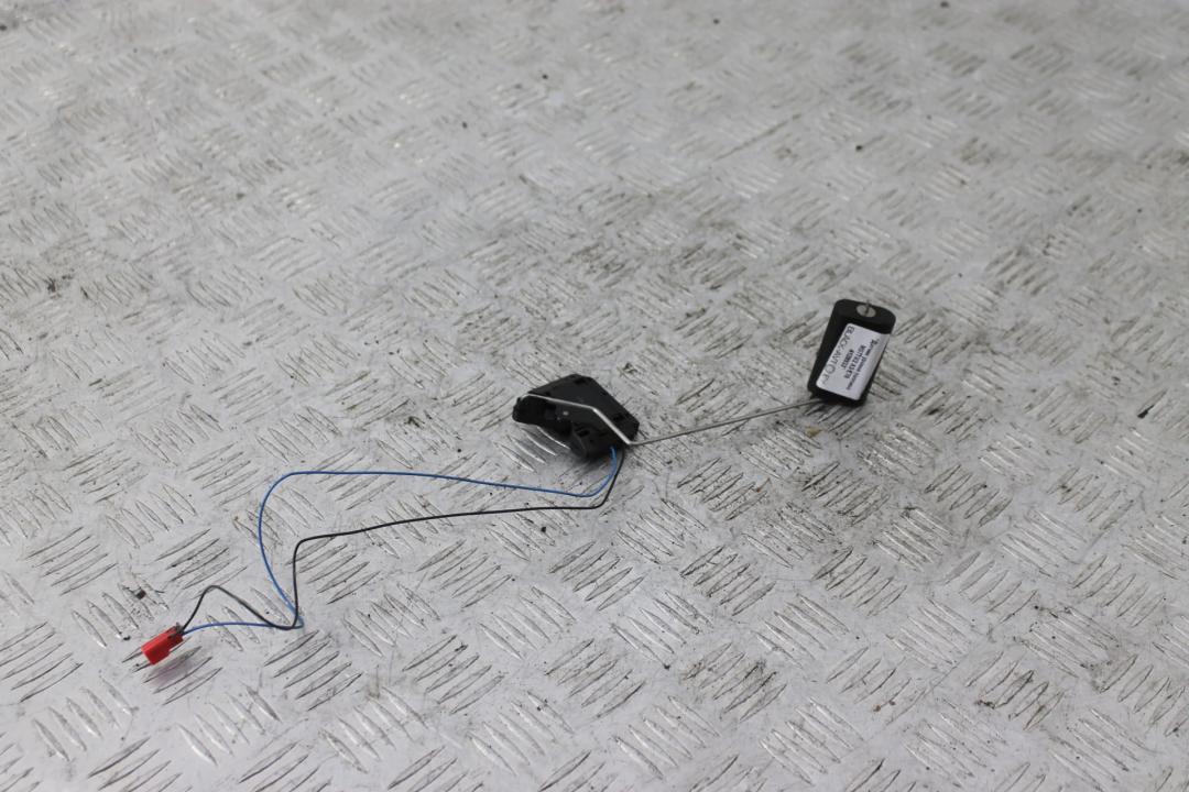 датчик уровня топлива BMW X5 E70 2007, 3.0 л., M57 D30 (306D3), дизель, правый руль, 16117212633 - фото №1